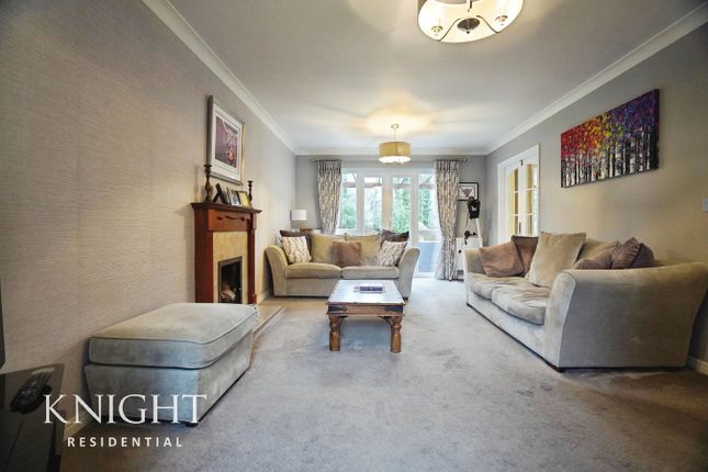 18, Coppingford End, Colchester photo 3