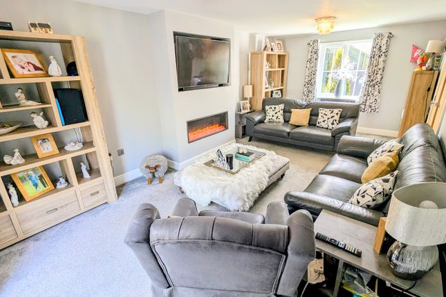 87, Parc Y Garreg, Kidwelly photo 5