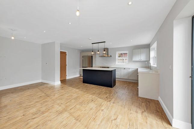 1b The Cedars, Royston photo 2