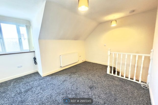 Flat, A Firth Park Road, Sheffield photo 2