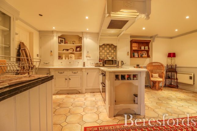 68, Bradford Street, Essex photo 3