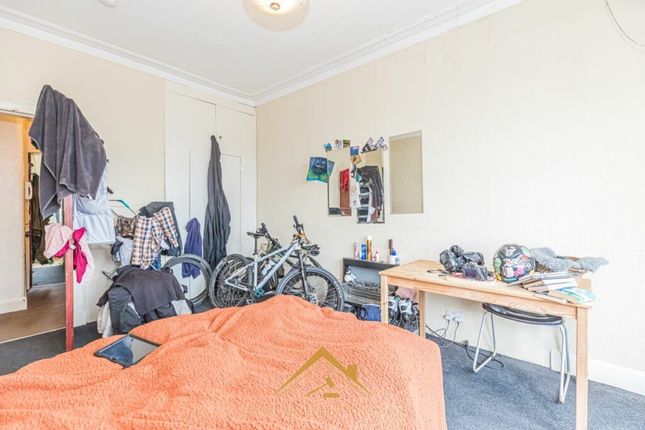87, Barlogan Avenue flat 3/1, Glasgow photo 4