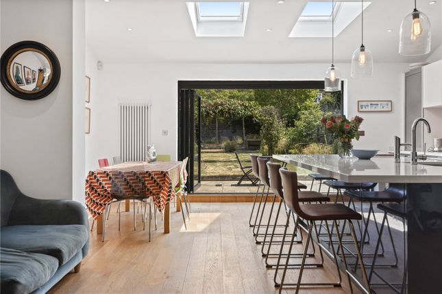 11, Abbotswood Road, London photo 4
