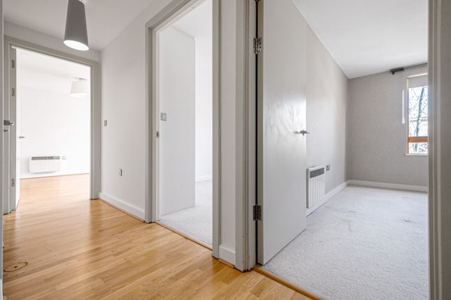 Flat to rent in James House, Appleford Road