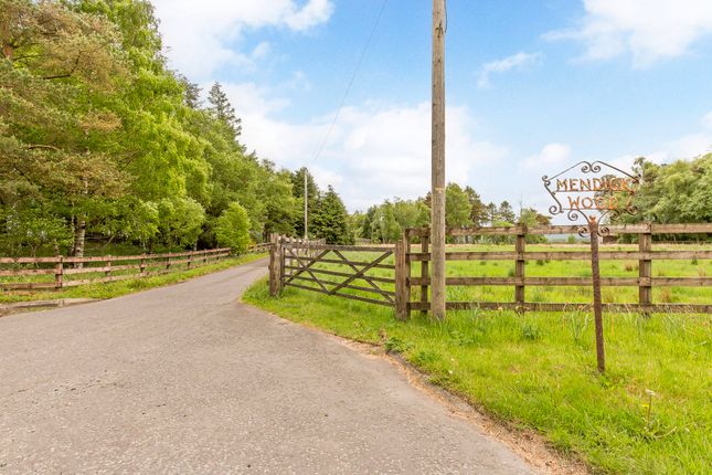 5-bed house on Mendick Wood Plots, West Linton, £200,000
