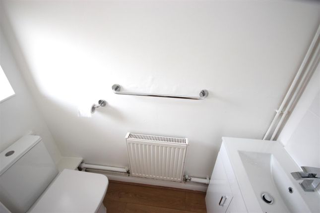 37, Charles Street, Wellingborough photo 4