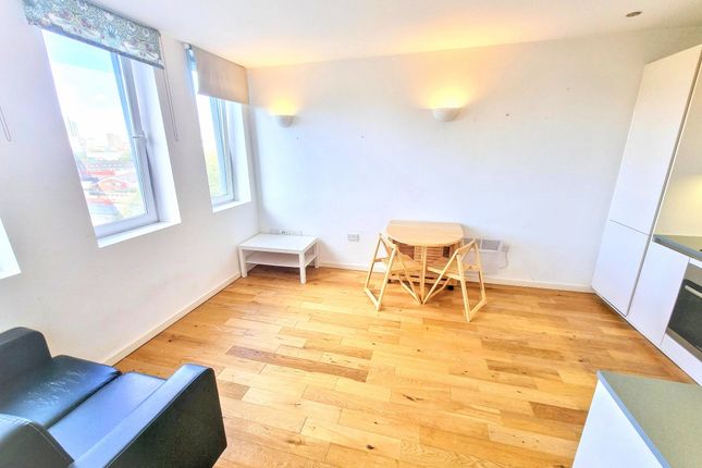 43, Channelsea House, Stratford photo 4