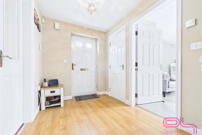 2, Cranfield Avenue, Swadlincote photo 4
