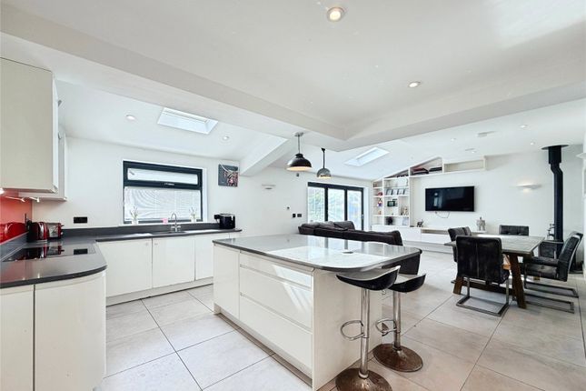 4, Sunnyside Close, Angmering photo 3