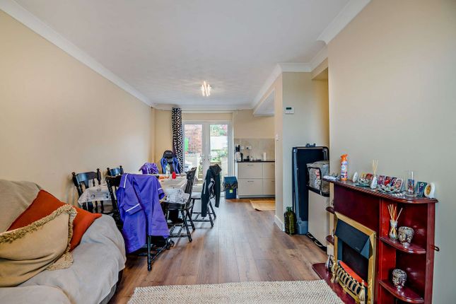 12, Westbury Road, Swindon photo 3