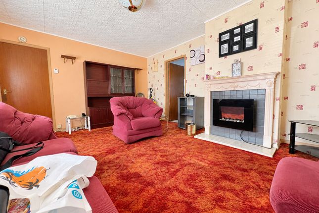 93 Maple Avenue, Runcorn photo 2