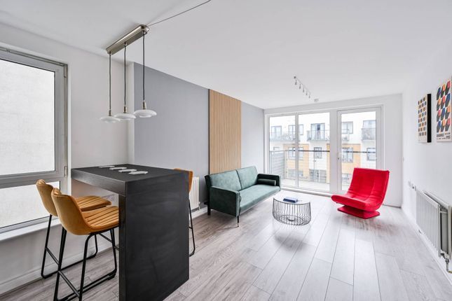 Flat for sale in Norman Road, Greenwich, London