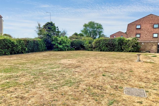 1, Dunlin Court, Cedar Crescent, St. Marys Bay, Romney Marsh photo 3