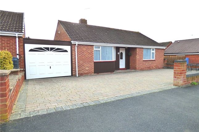 Thumbnail Bungalow for sale in Foster Road, Evesham, Worcestershire