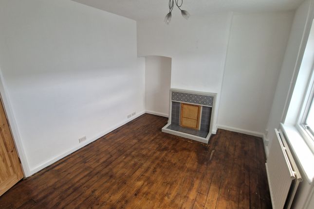Terraced house to rent in Kendal Way, Cambridge