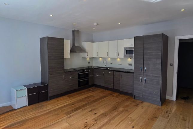 Flat 33, Clayton Road, Hayes photo 3