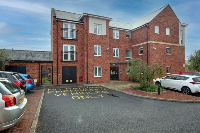 Thumbnail Flat for sale in Newcastle Road, Chester Le Street