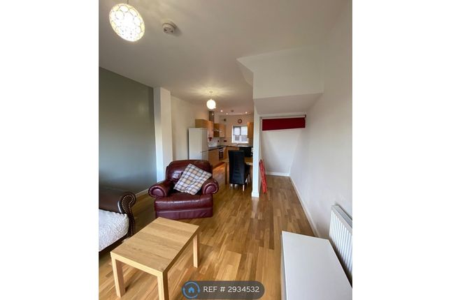 Flat, Bronwydd Road, Carmarthen photo 3