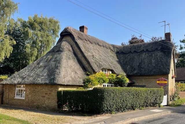 Cottage for sale in The Green, Roade, Northampton