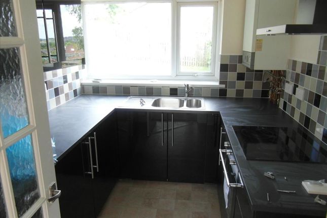 16, Hamsterley Crescent, Newcastle upon Tyne photo 2