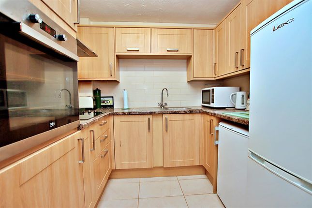 1, Fairbanks Lodge, Borehamwood photo 2