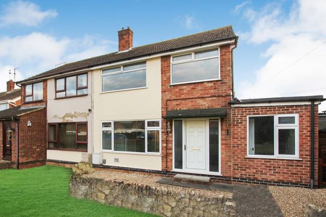 Meadow Walk Yaxley Peterborough Pe7 3 Bedroom Semi