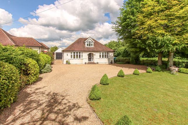 Property for sale in Tring Hill, Tring