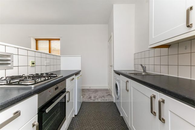 145a, High Street, Surrey photo 4
