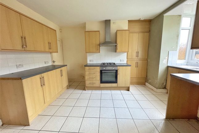 10, Spring Street, Rossendale photo 3