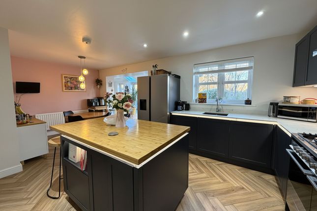 21 Hadrian Way, Carlisle photo 3