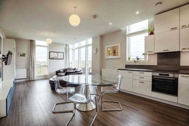 Thumbnail Flat for sale in Adenmore Road, Catford