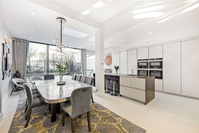 Thumbnail Terraced house to rent in Fairlawn Grove, Chiswick, London