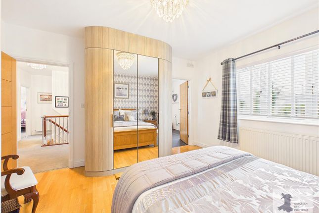 6 Pantglas, Bowls Road, Cardigan photo 4