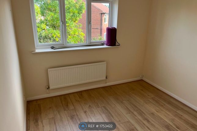 Wheat Close, Wollaton, Nottingham photo 3