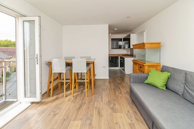 Flat 7, 57, Santa Cruz Avenue, Milton Keynes photo 4
