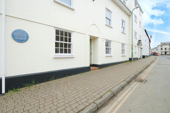 Flat for sale in Glendower Street, Monmouth