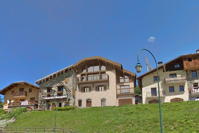 Thumbnail Chalet for sale in St Martin De Belleville, Savoie, Rhône-Alpes, France