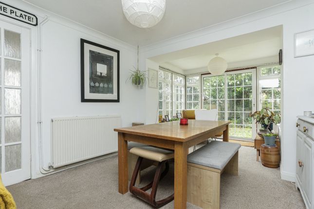 2, Roselands Gardens, Kent photo 3