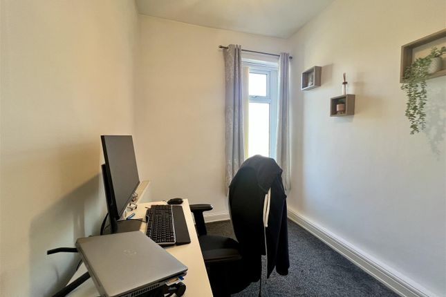 25, Prospect Street, Farsley photo 5
