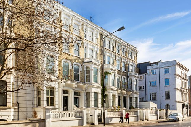Daniel_Watneyflat_3_3_Finborough_Road3.Jpg