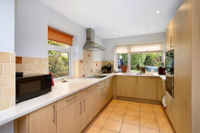 7 Oakley Close, Teignmouth photo 2