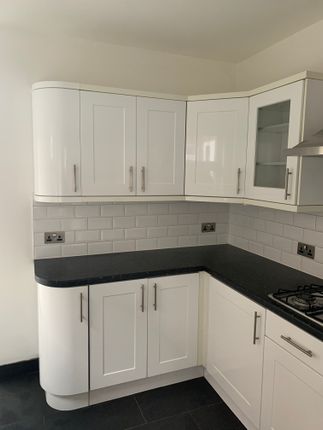 428, Hitchin Road, Luton photo 2