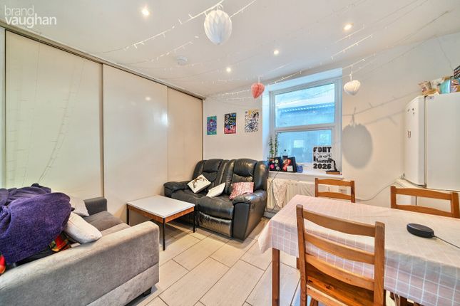 33, St. Mary Magdalene Street, East Sussex photo 3