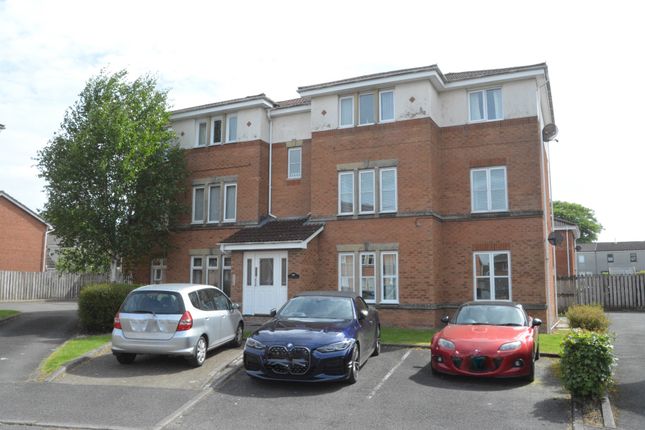 Thumbnail Flat for sale in Sir William Wallace Court, Larbert, Stirlingshire