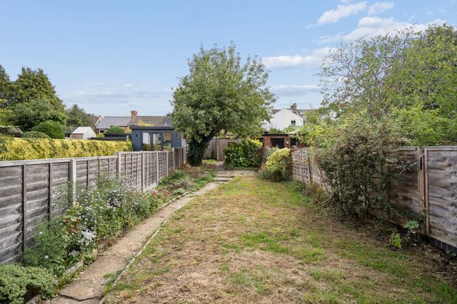 52 Glencoe Road, Bushey photo 4