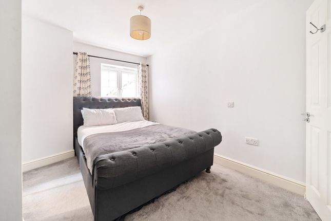 Flat for sale in Kings Road, Doyle Court