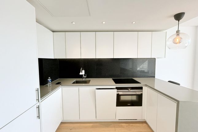 The Landmark Pinnacle, 10 Marsh Wall, London, E14 9PG, London photo 2