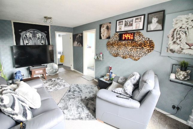 9, Ledbury Grove, Leeds photo 3