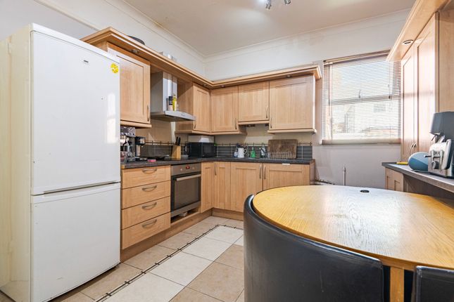 5 Beach Road, Lowestoft photo 4
