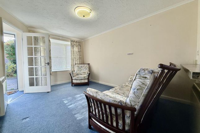 39, Ivory Close, Faversham photo 3